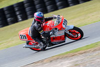 enduro-digital-images;event-digital-images;eventdigitalimages;mallory-park;mallory-park-photographs;mallory-park-trackday;mallory-park-trackday-photographs;no-limits-trackdays;peter-wileman-photography;racing-digital-images;trackday-digital-images;trackday-photos